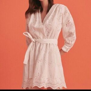 NOCTURNE NWT Beautiful embroidered white mini dress